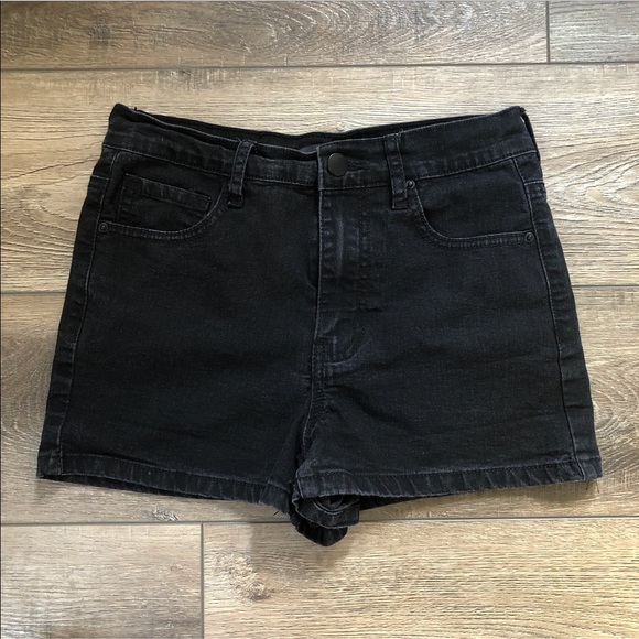 Forever 21 Pants - F21 High Rise Shorts Forever 21 Pants - F21 High Rise Shorts